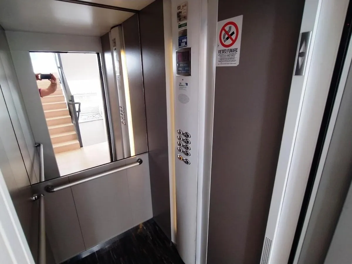 Appartamento Vicino Metro C - Mirti Rome 0*,  Italy